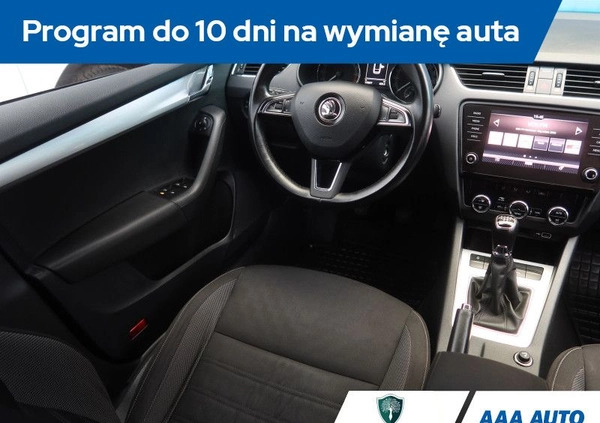 Skoda Octavia cena 48000 przebieg: 170565, rok produkcji 2018 z Grybów małe 191